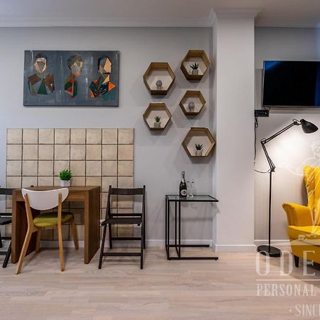 City Center New House Odessa Exteriör bild