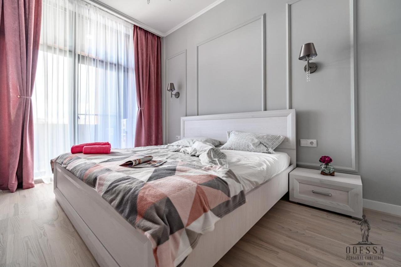 City Center New House Odessa Exteriör bild
