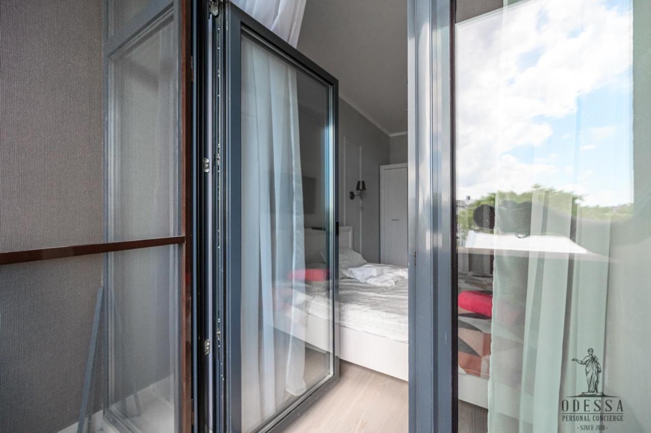 City Center New House Odessa Exteriör bild