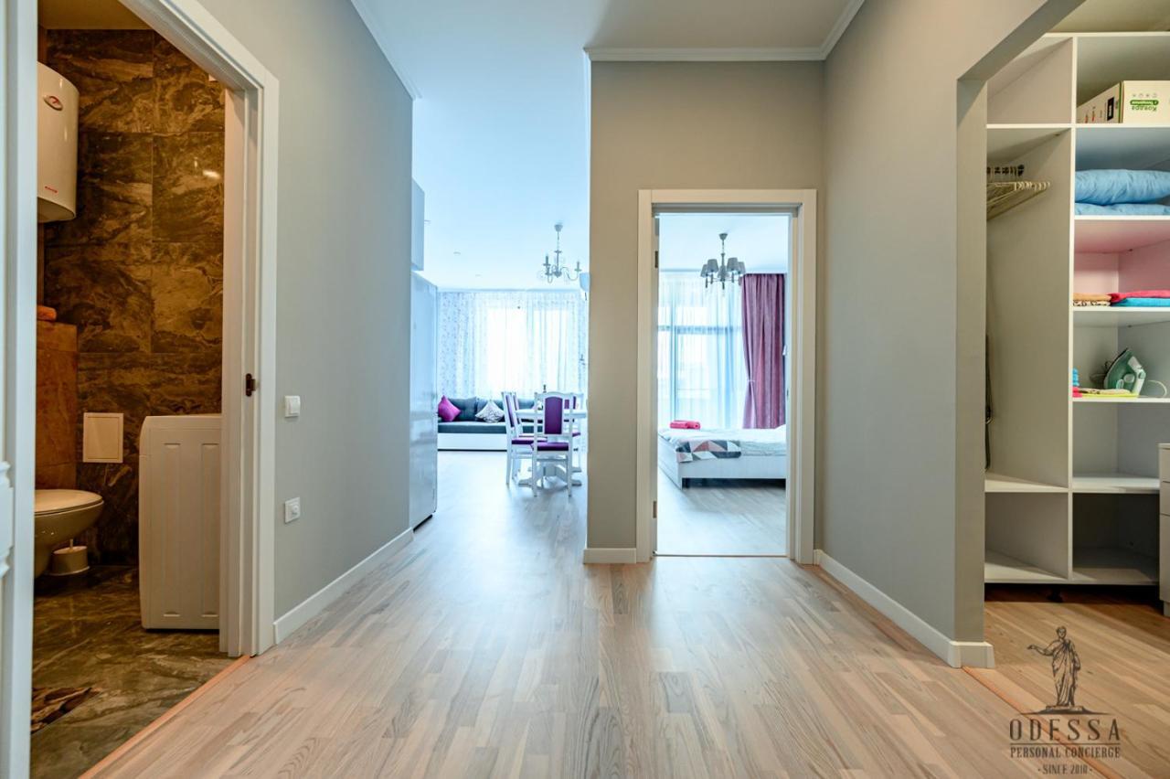 City Center New House Odessa Exteriör bild