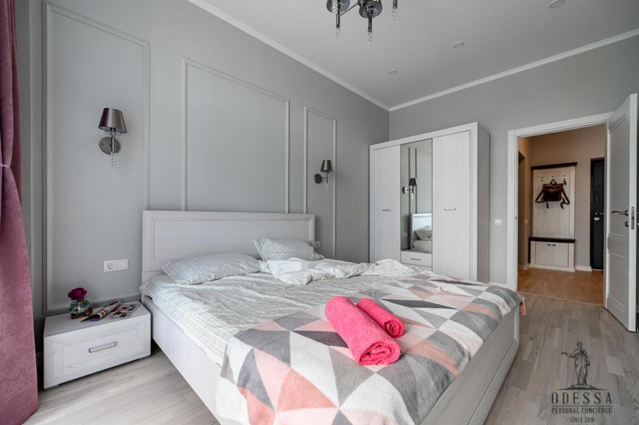 City Center New House Odessa Exteriör bild