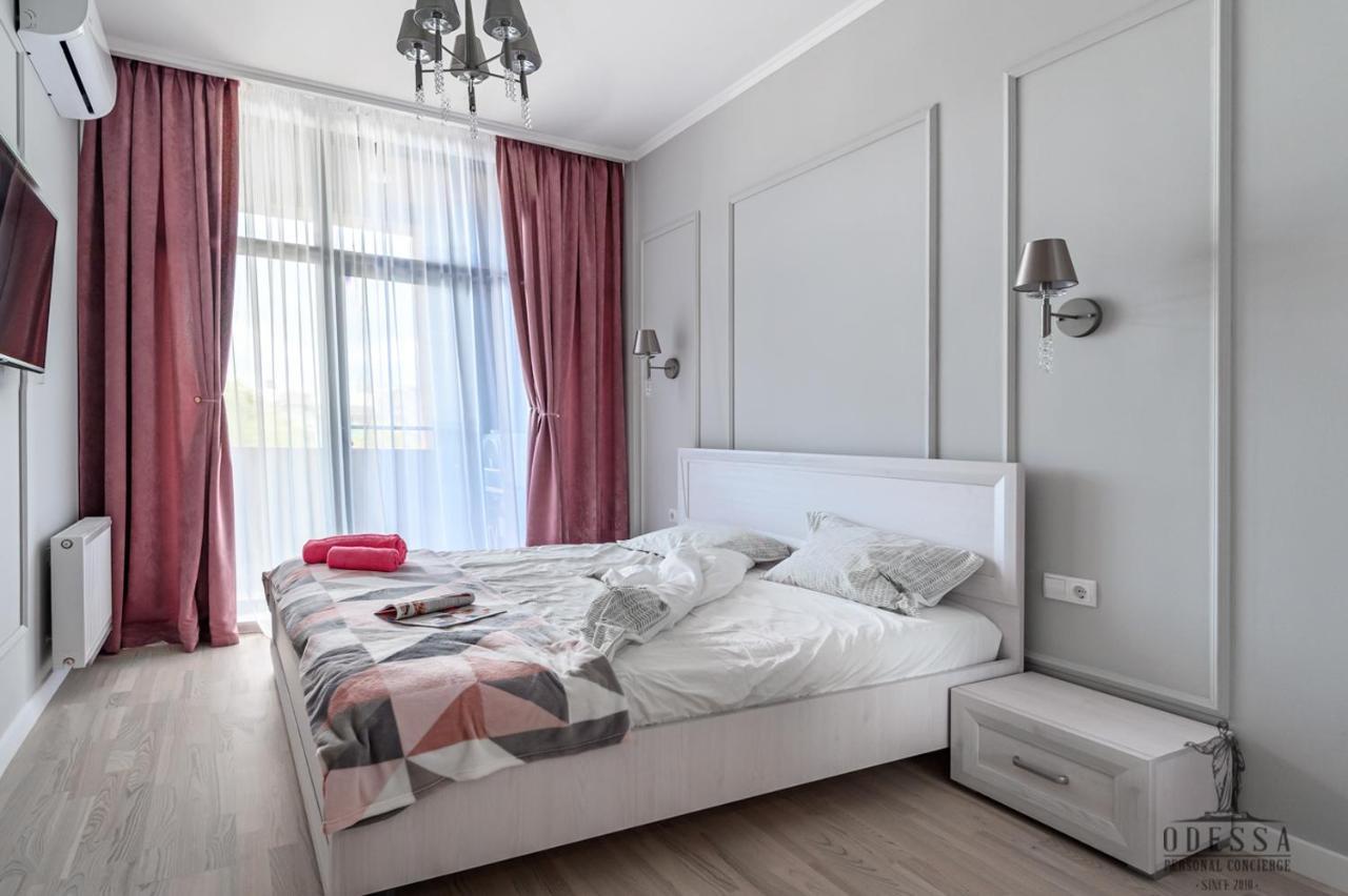 City Center New House Odessa Exteriör bild