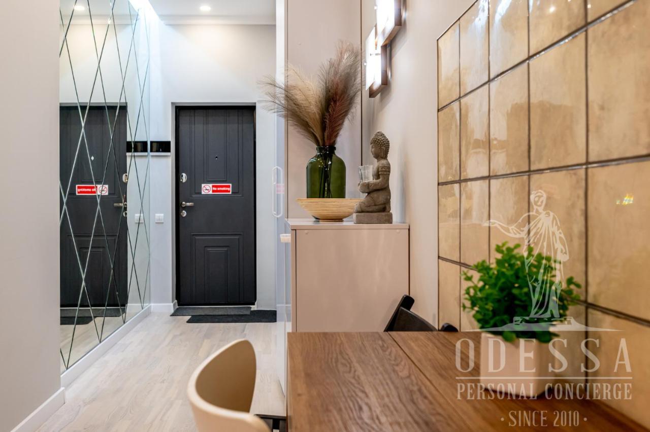City Center New House Odessa Exteriör bild
